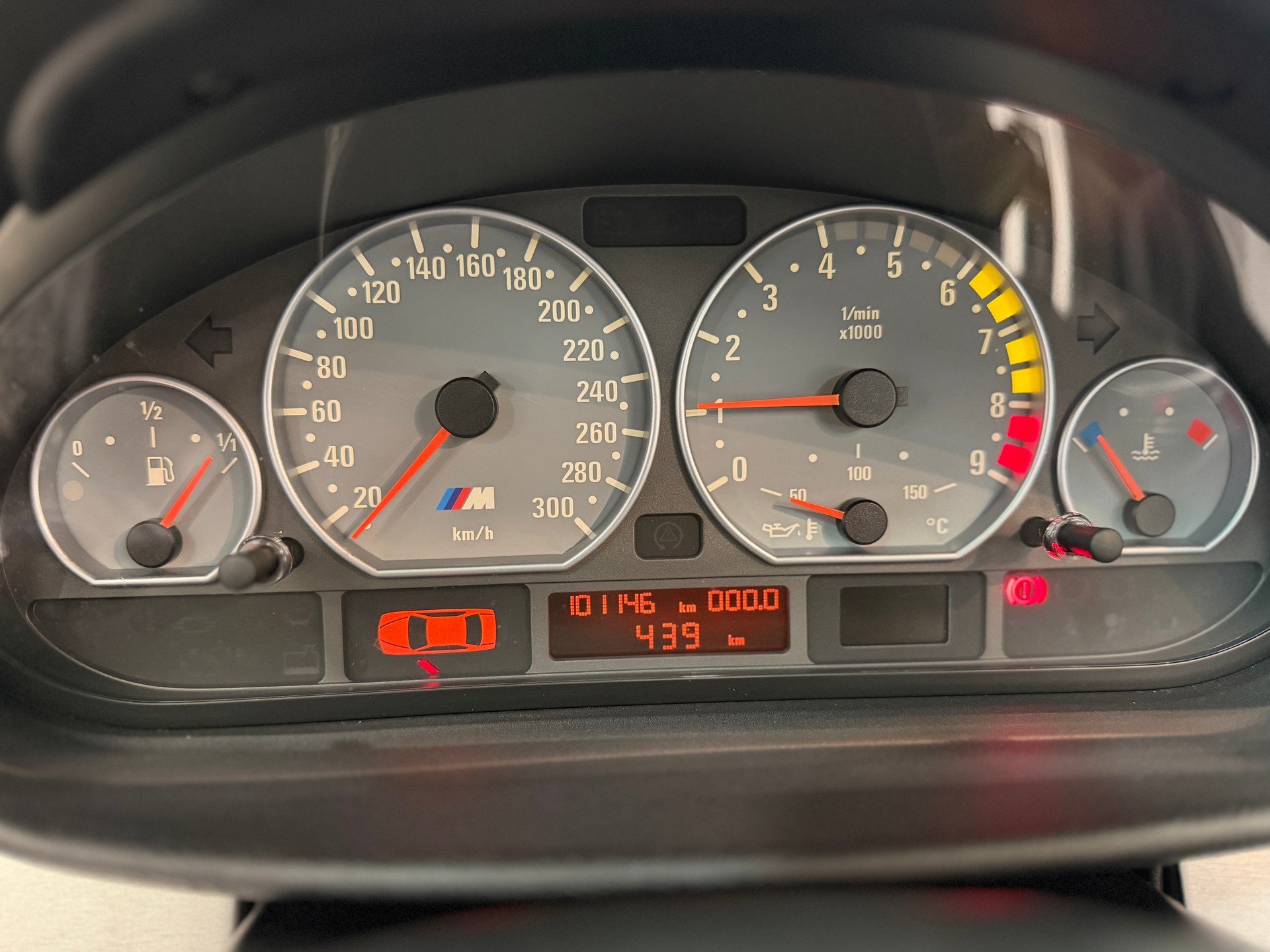 BMW M3-image-19