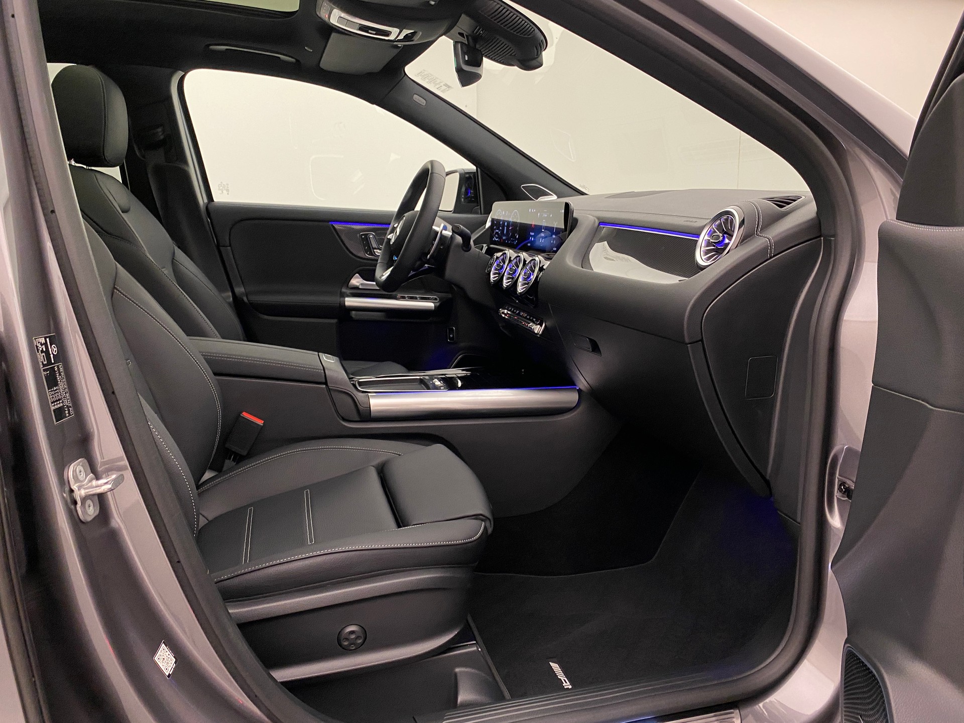 MERCEDES-BENZ GLA AMG 35 4 Matic 8G-DCT-image-12