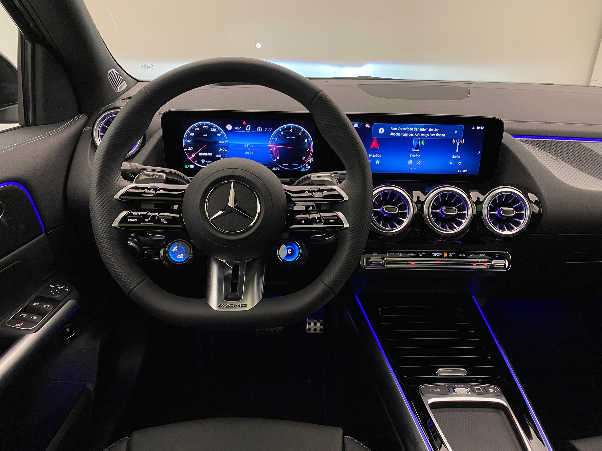 MERCEDES-BENZ GLA AMG 35 4 Matic 8G-DCT-image-8
