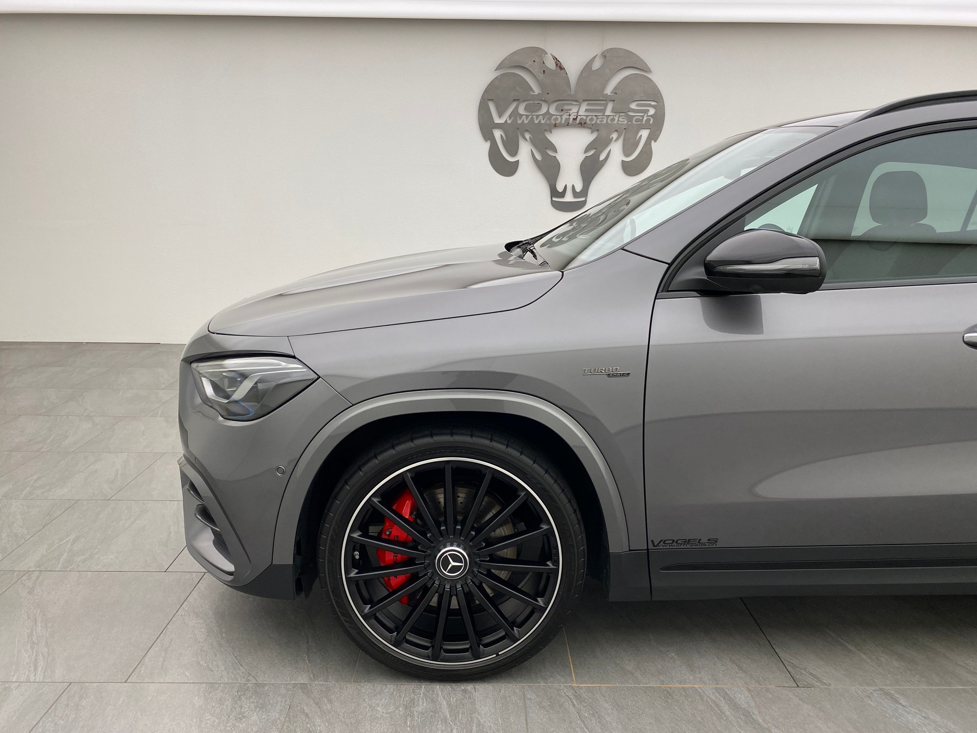 MERCEDES-BENZ GLA AMG 35 4 Matic 8G-DCT-image-6