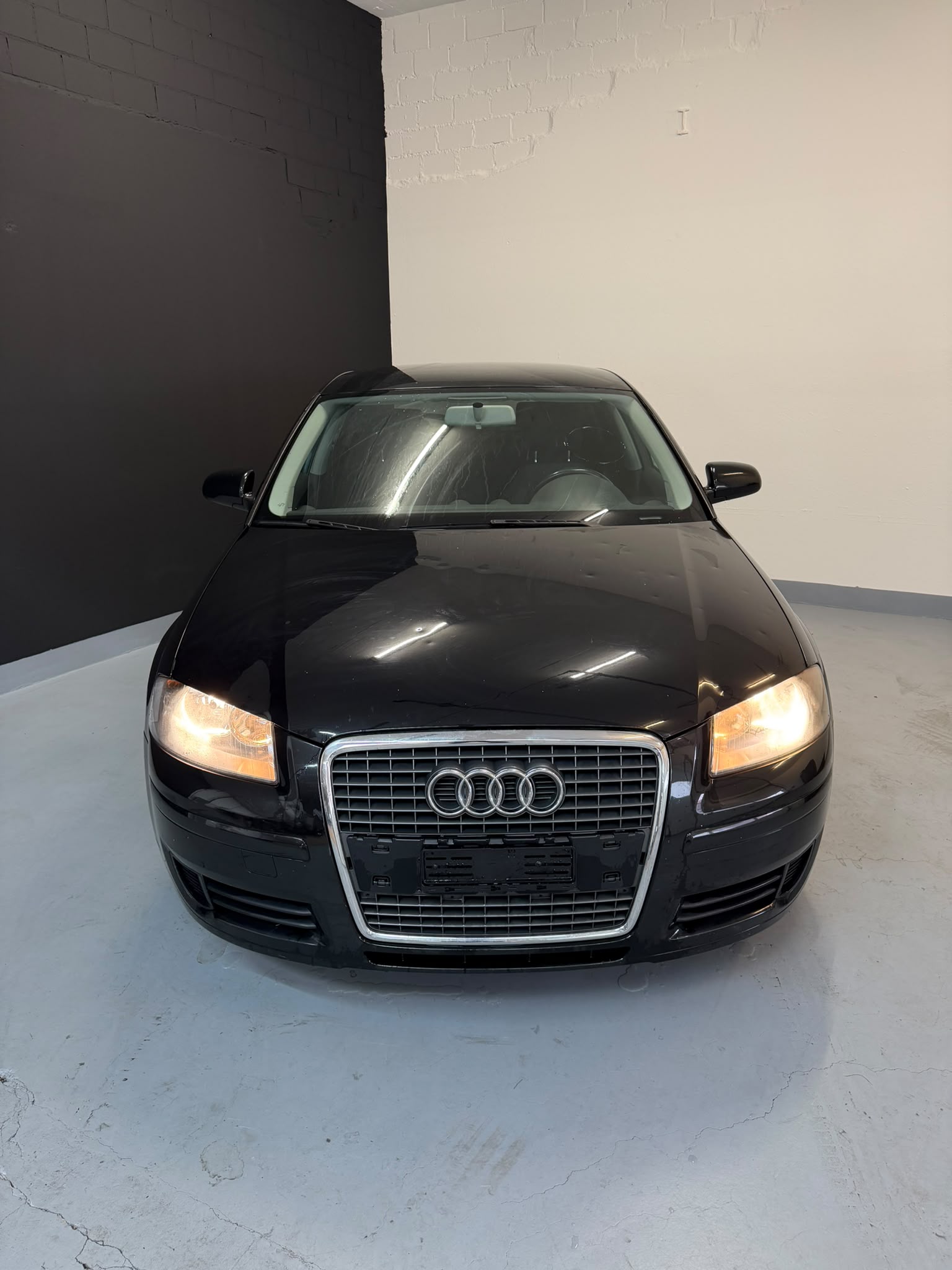 AUDI A3 Sportback 1.4 Turbo FSI Ambition-showroom-element-1