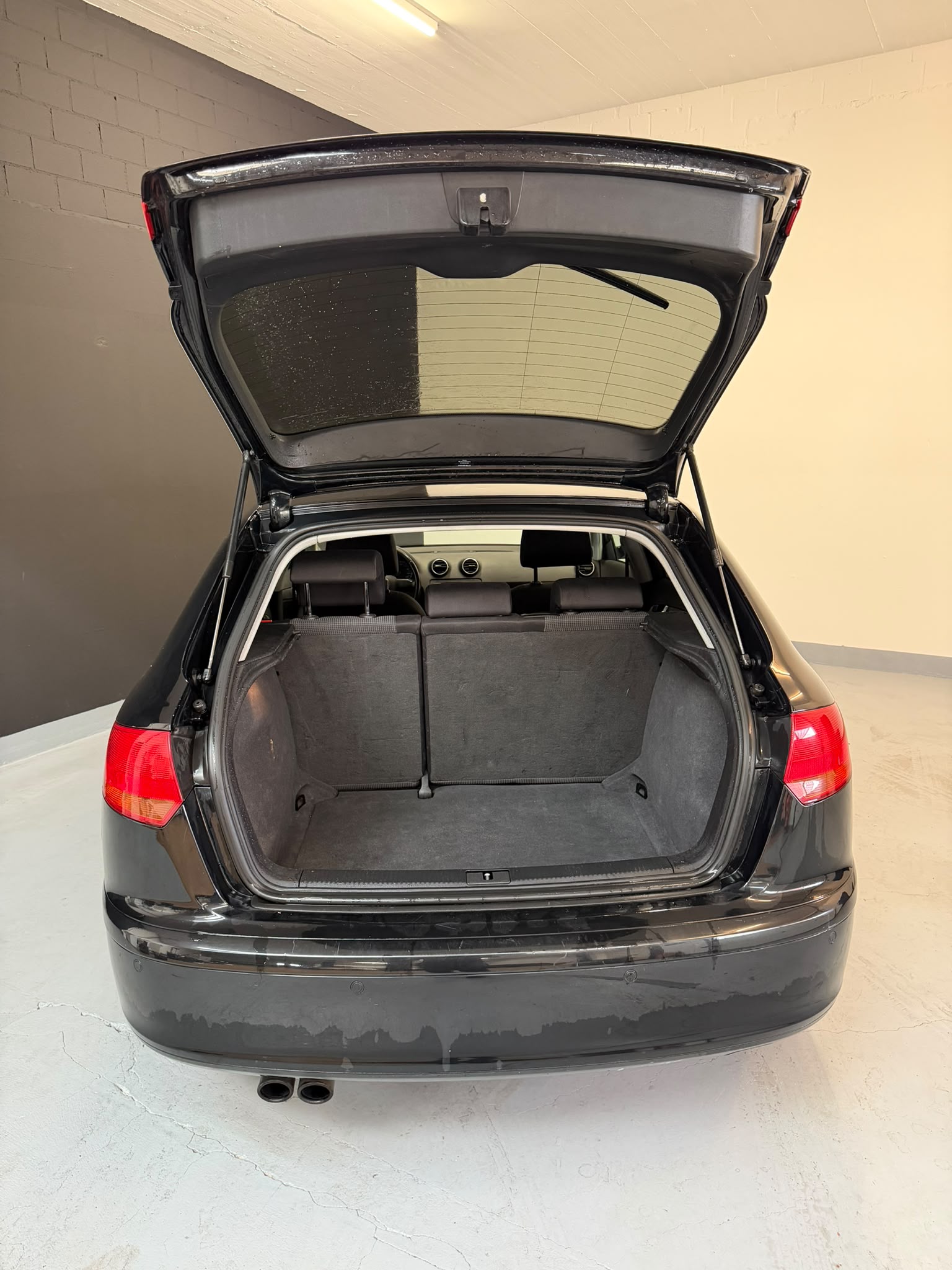 AUDI A3 Sportback 1.4 Turbo FSI Ambition-image-5