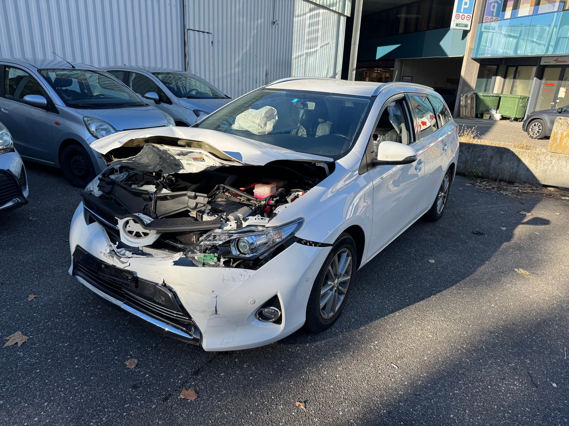 TOYOTA Auris Touring Sports 1.8 16V HSD Linea Trend-showroom-element-3