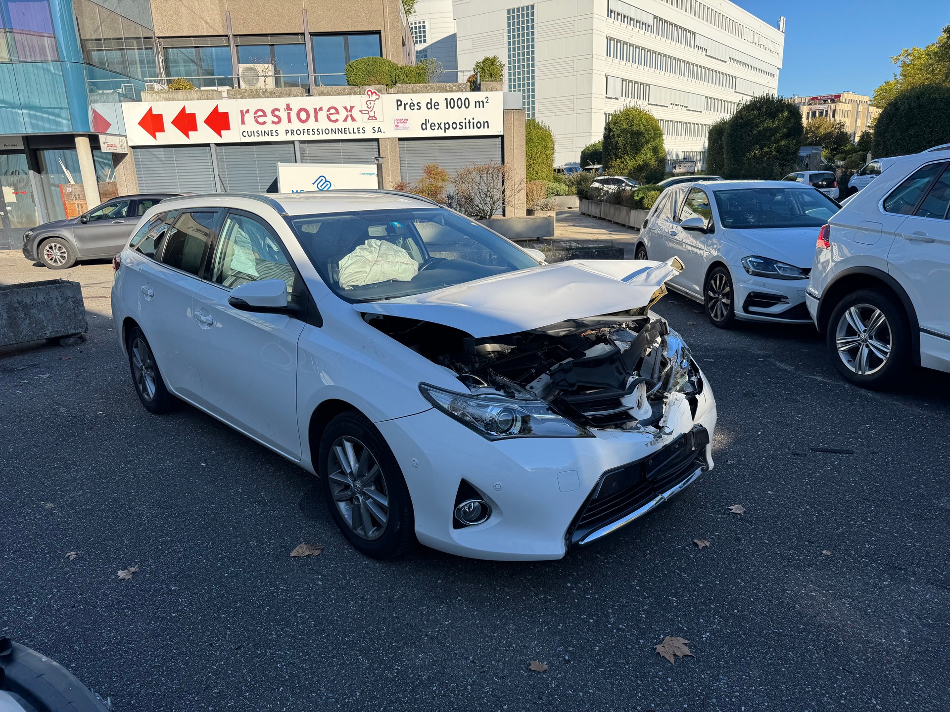 TOYOTA Auris Touring Sports 1.8 16V HSD Linea Trend-showroom-element-1