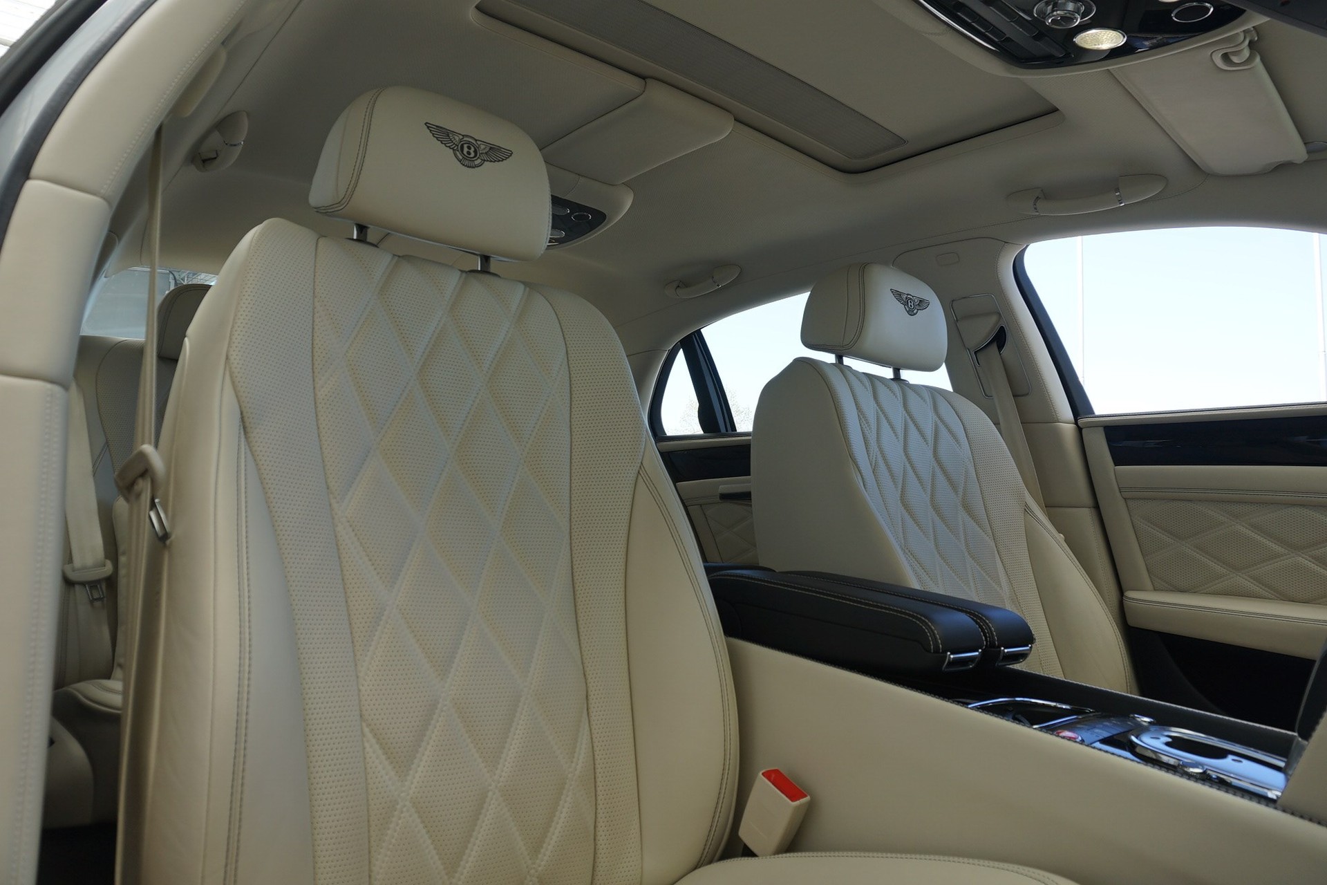 BENTLEY Flying Spur 4.0-image-13