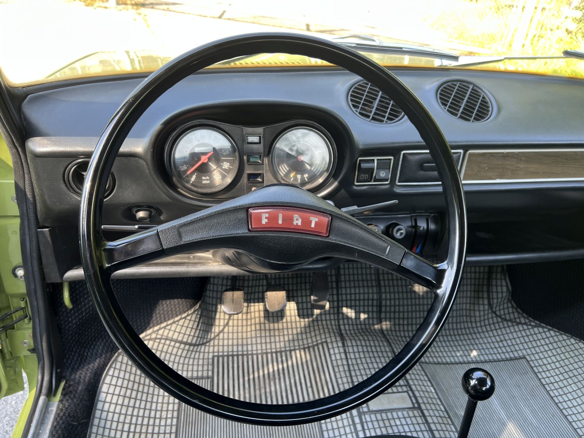 FIAT 128-image-9