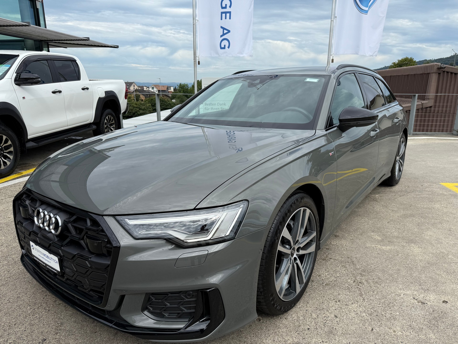 AUDI A6 Avant 40TDI S line qu-showroom-element-3