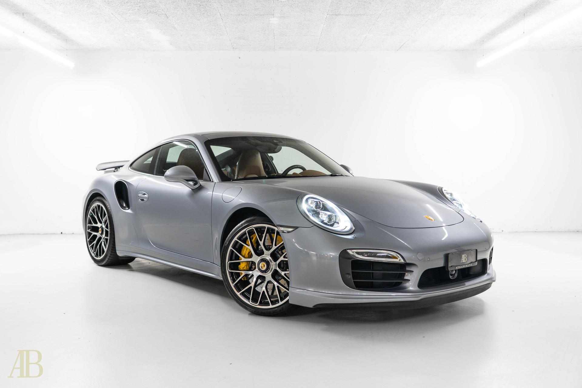 PORSCHE 911 Turbo S PDK mit Porsche Approved