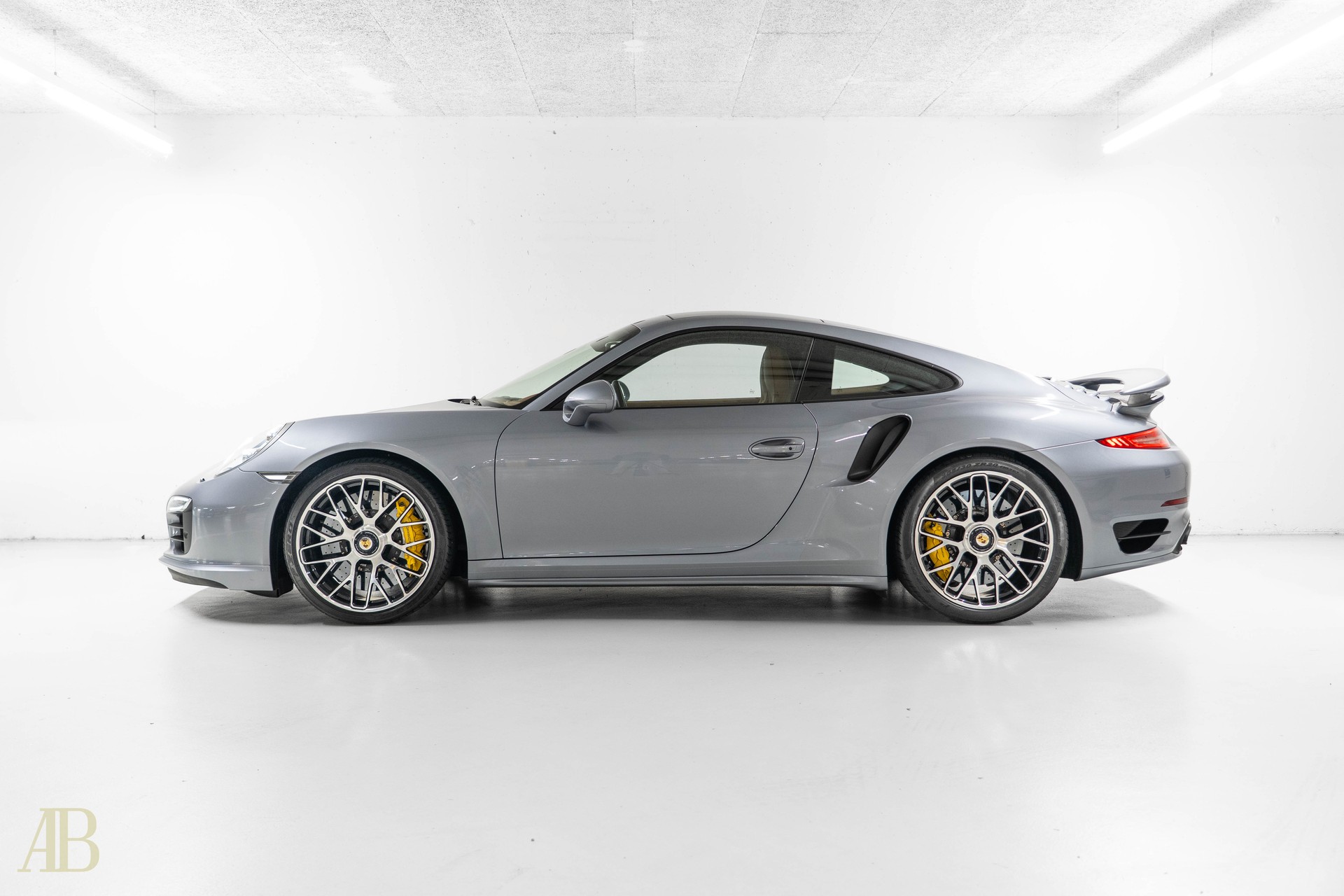 PORSCHE 911 Turbo S PDK mit Porsche Approved-image-3