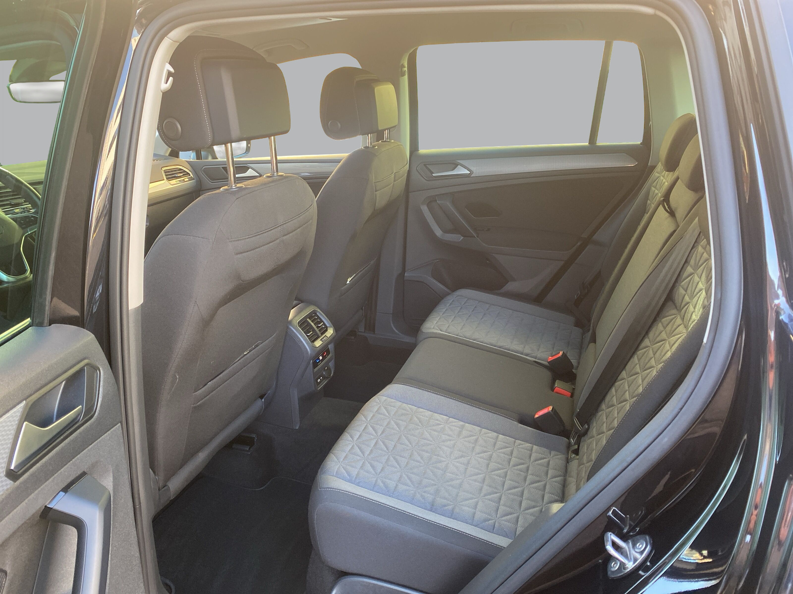 VW Tiguan 1.5TSI Life DSG-image-8