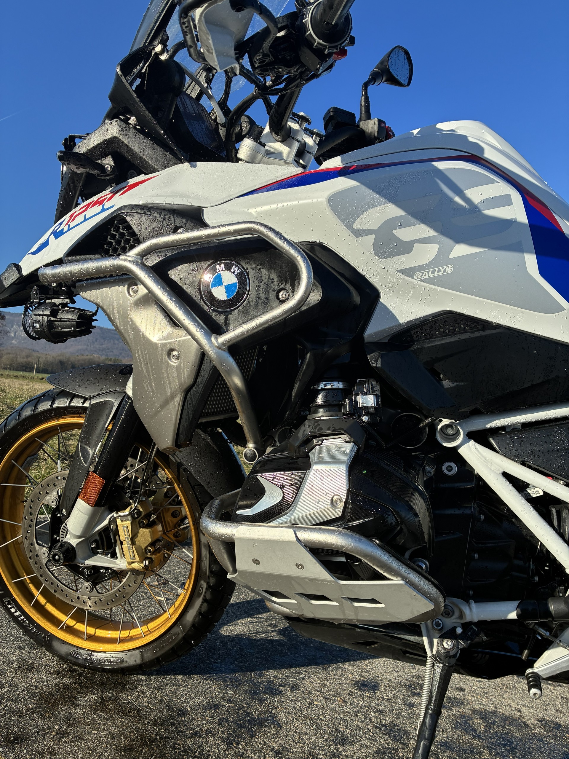 BMW R 1250 GS-image-1