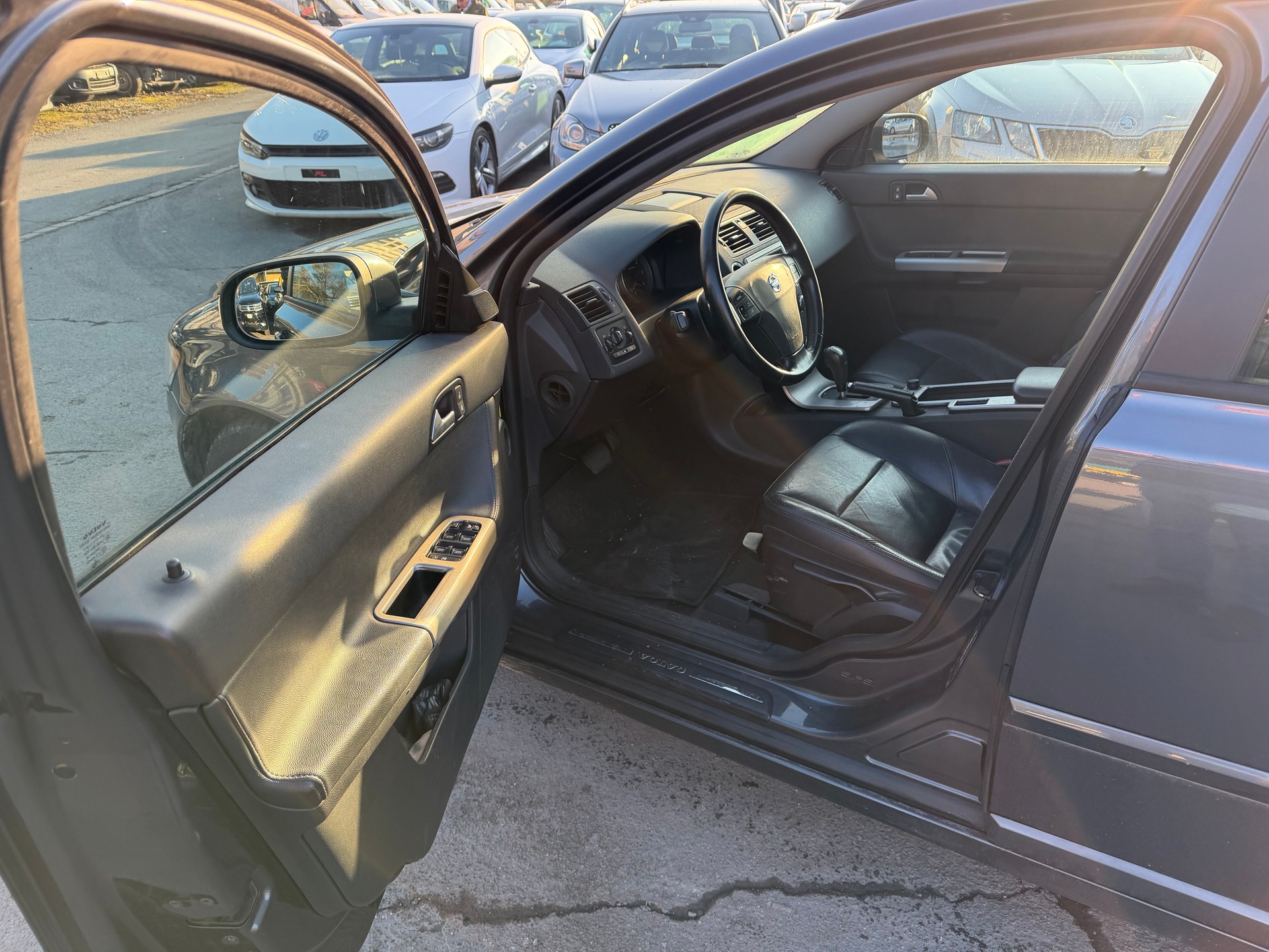 VOLVO V50 2.0D Momentum-image-9