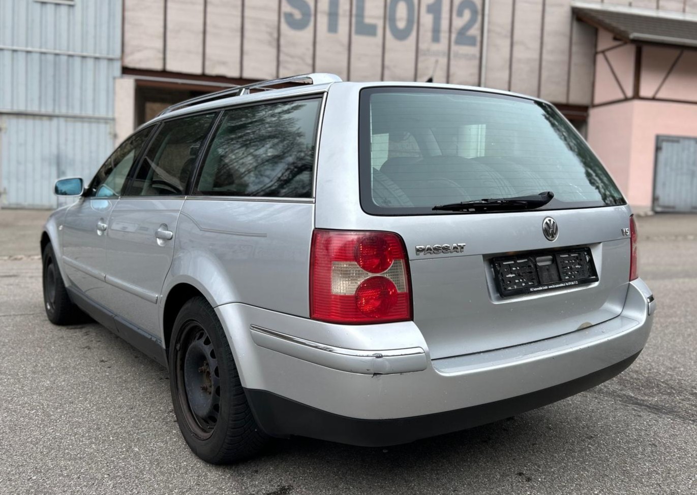 VW Passat Variant 2.3 V5 Comfortline-showroom-element-2