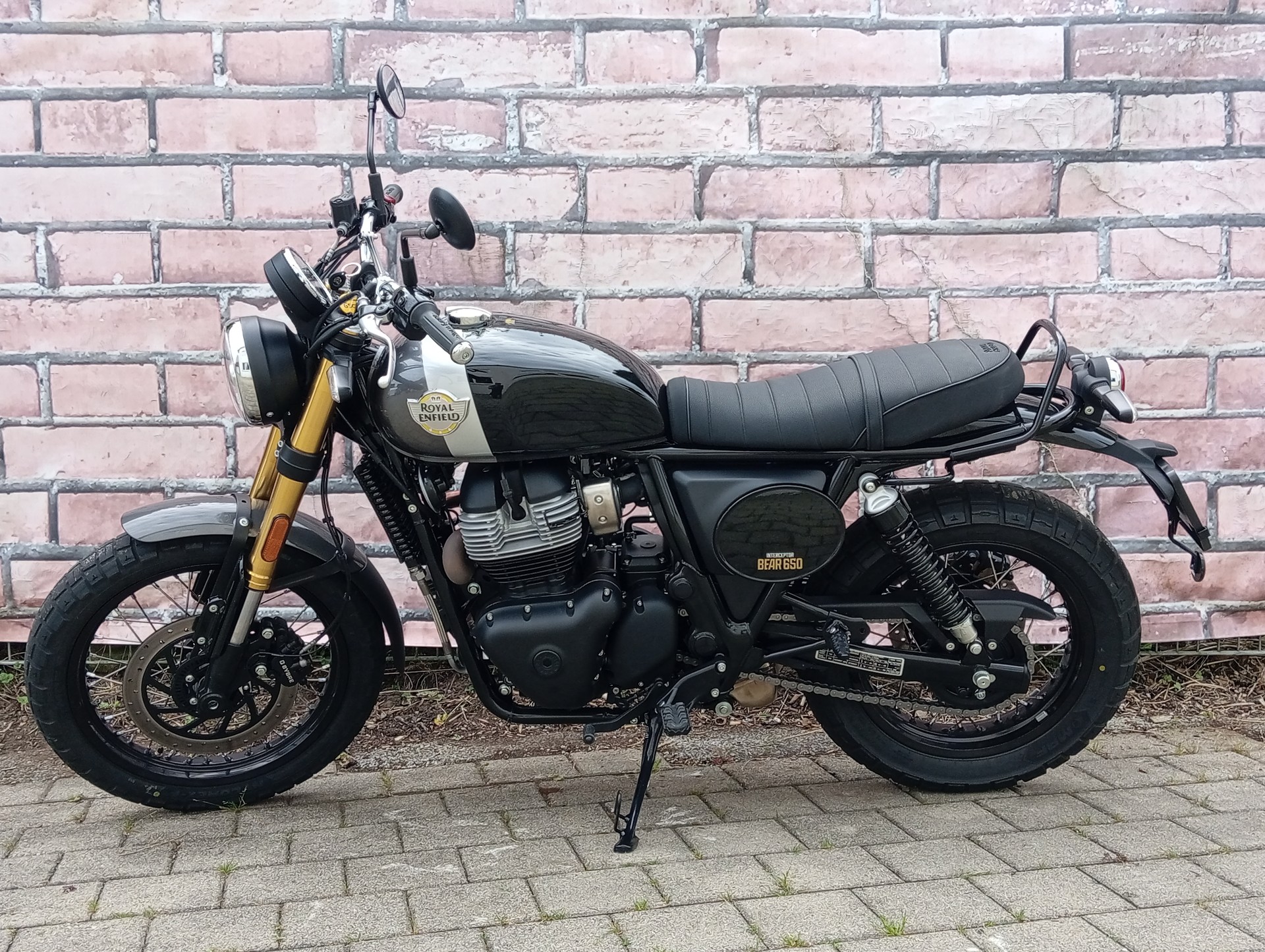 ROYAL ENFIELD Bear 650 Mid-image-1