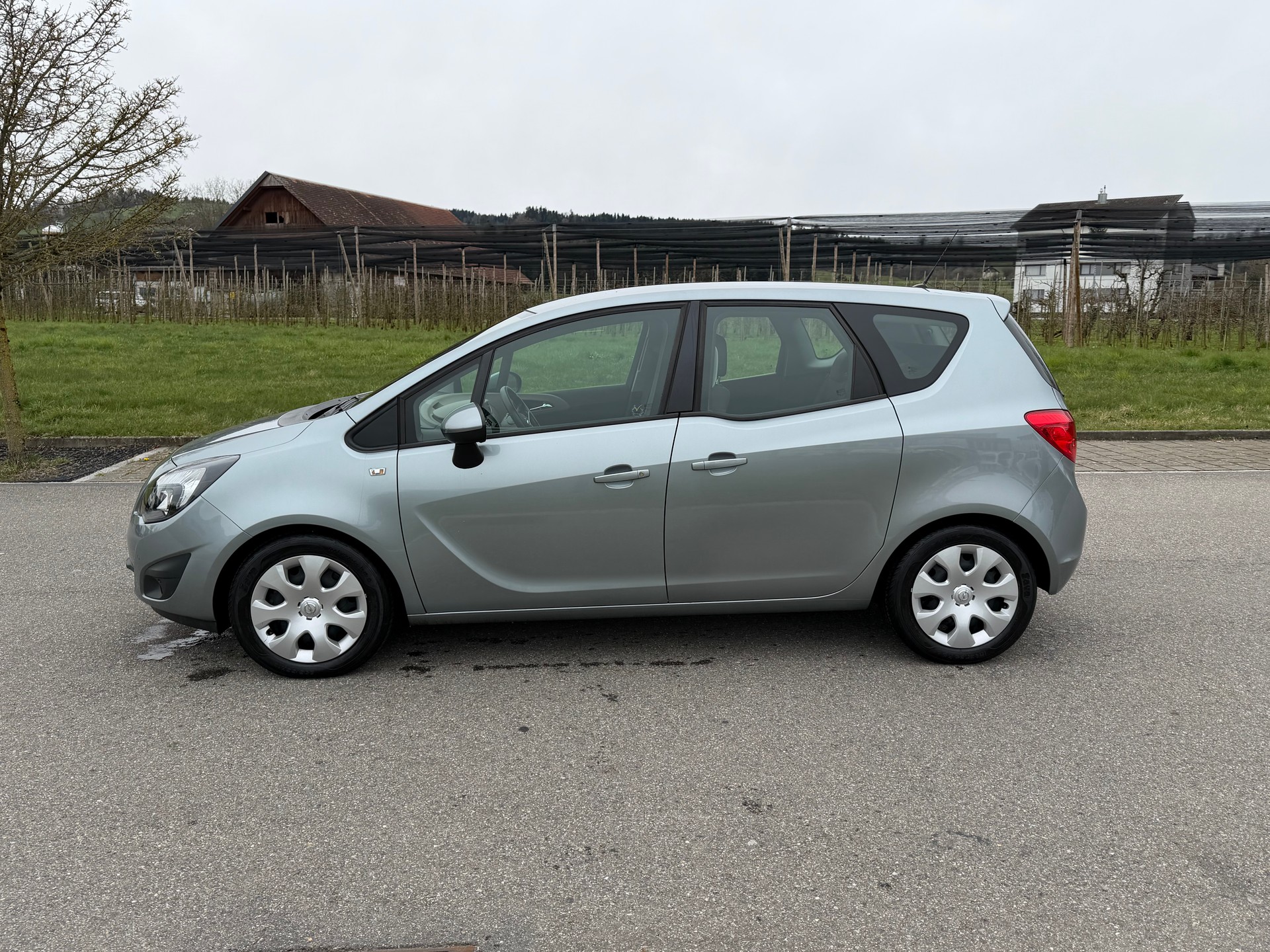OPEL Meriva 1.7 CDTi Cosmo Automatic-image-2