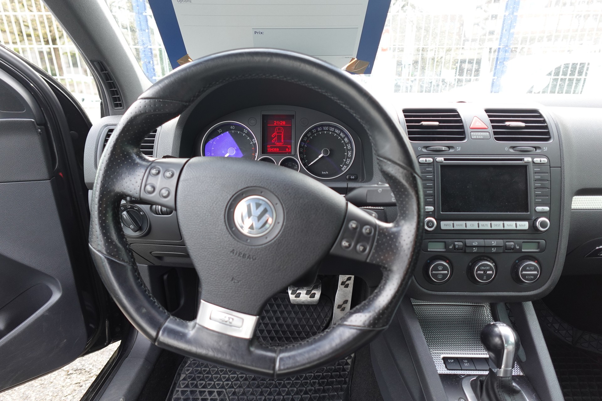 VW Golf R32 4Motion-image-6
