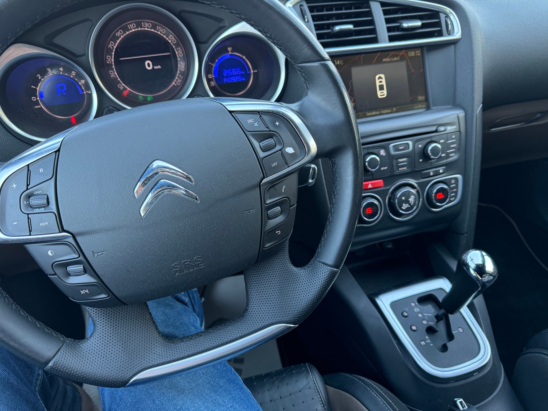 DS AUTOMOBILES DS4 1.6 THP SO Chic Automatic-image-9