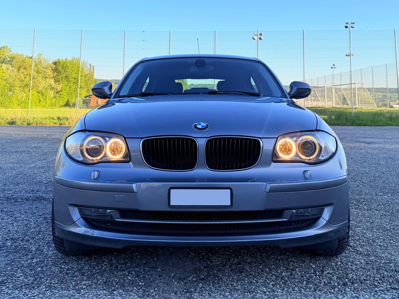 BMW 120i Steptronic-image-1