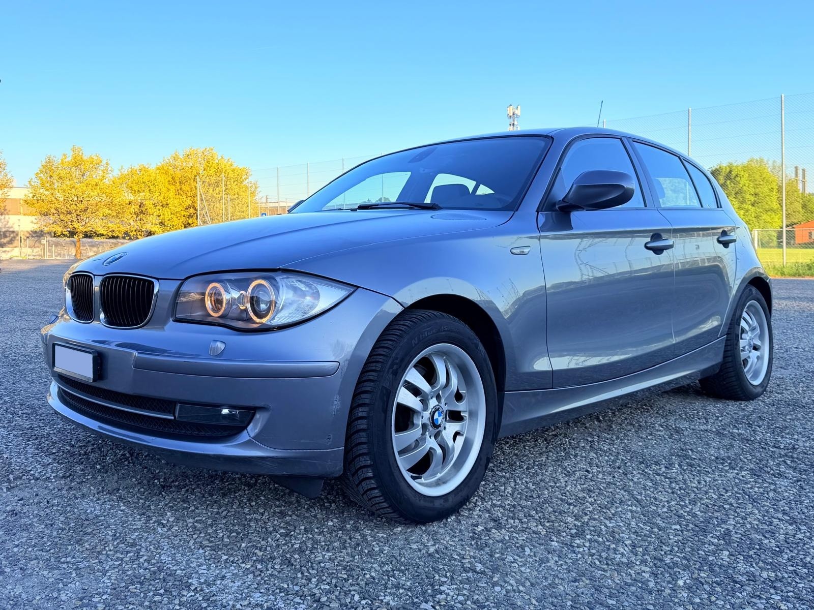 BMW 120i Steptronic-image-2