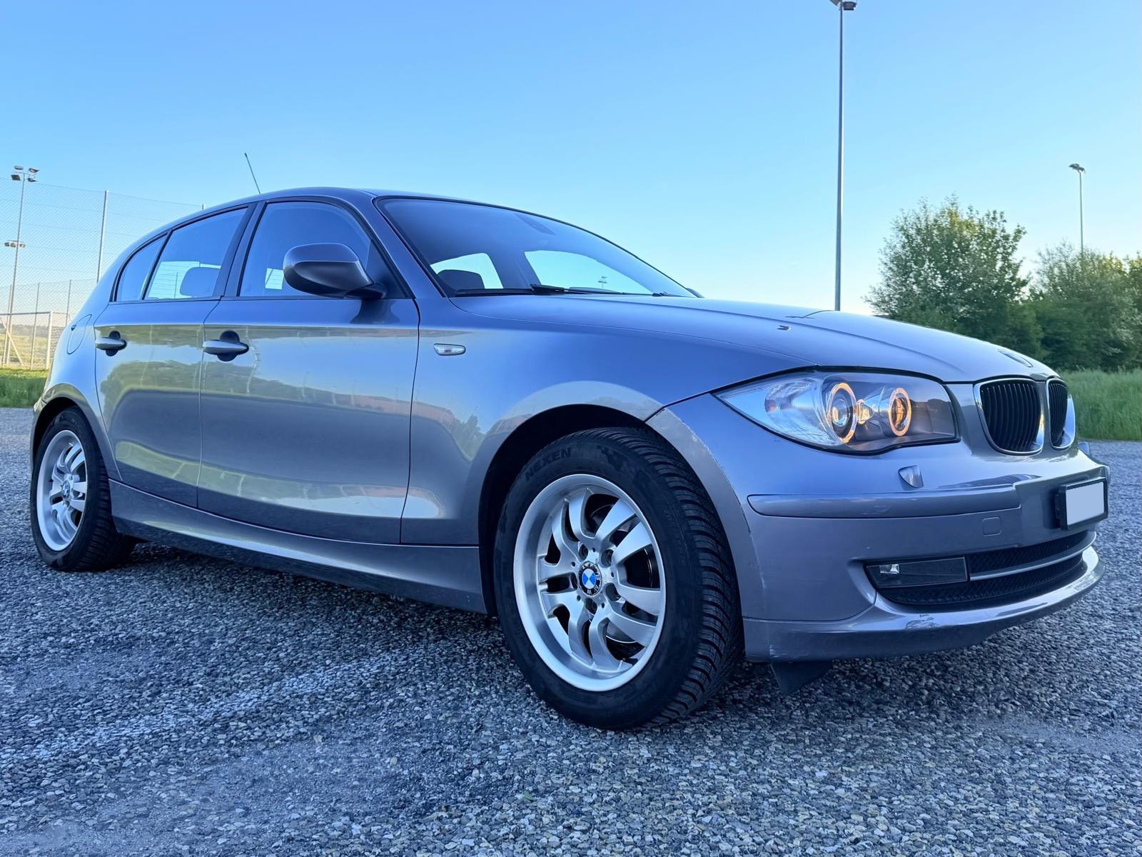 BMW 120i Steptronic-image-8
