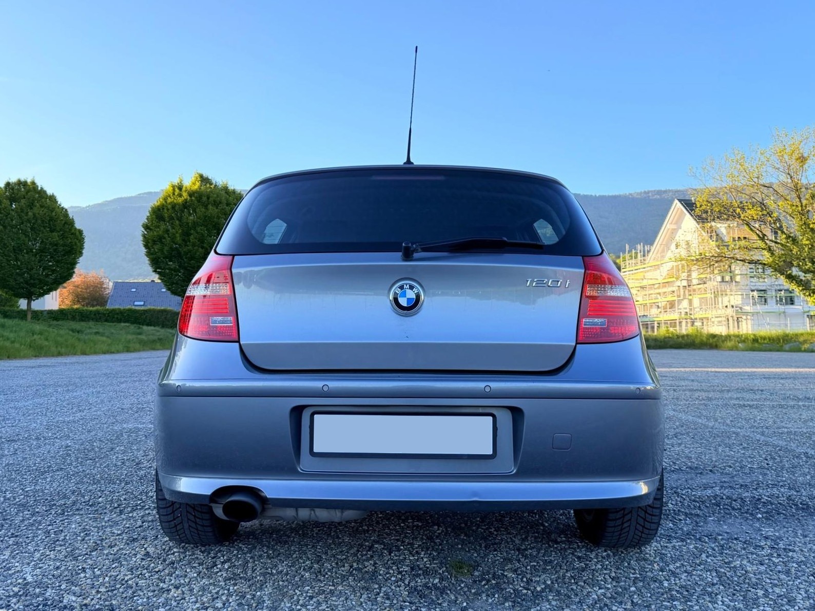 BMW 120i Steptronic-image-5