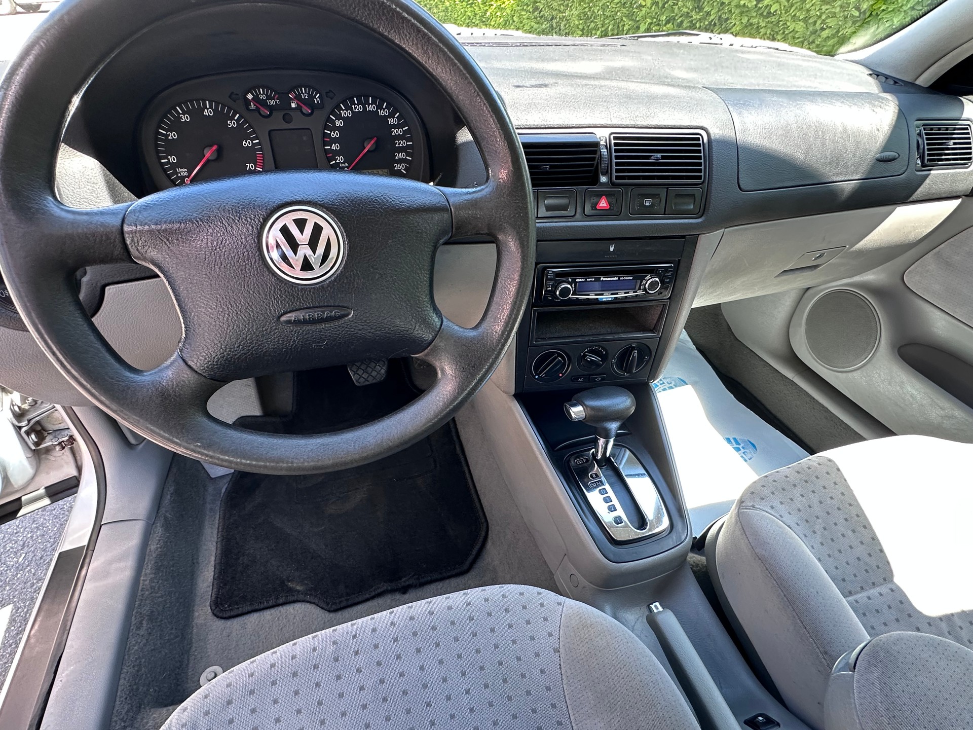 VW Golf 1.8 Comfortline-image-8
