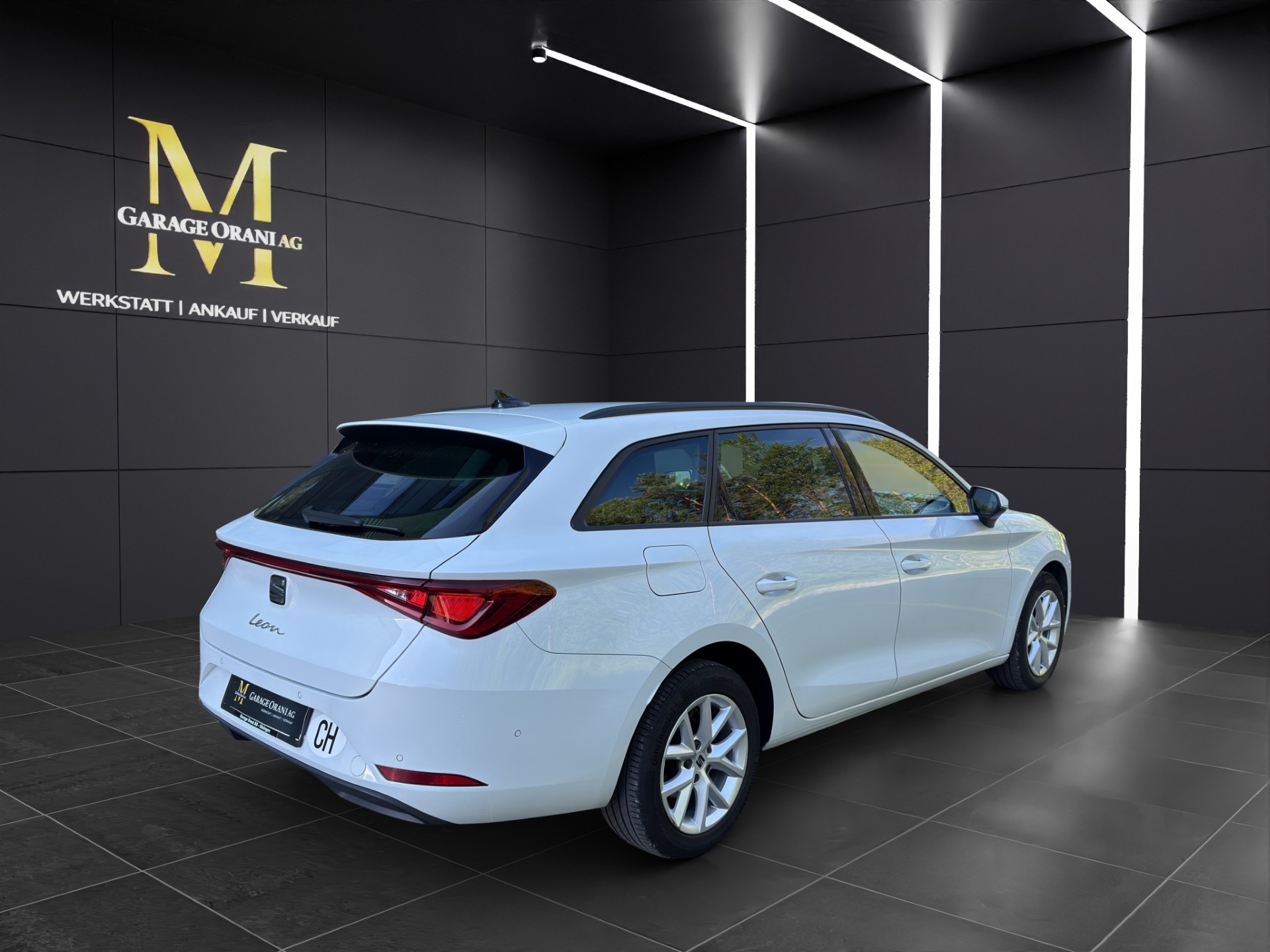 SEAT Leon ST 2.0 TDI EVO DSG Style-showroom-element-3