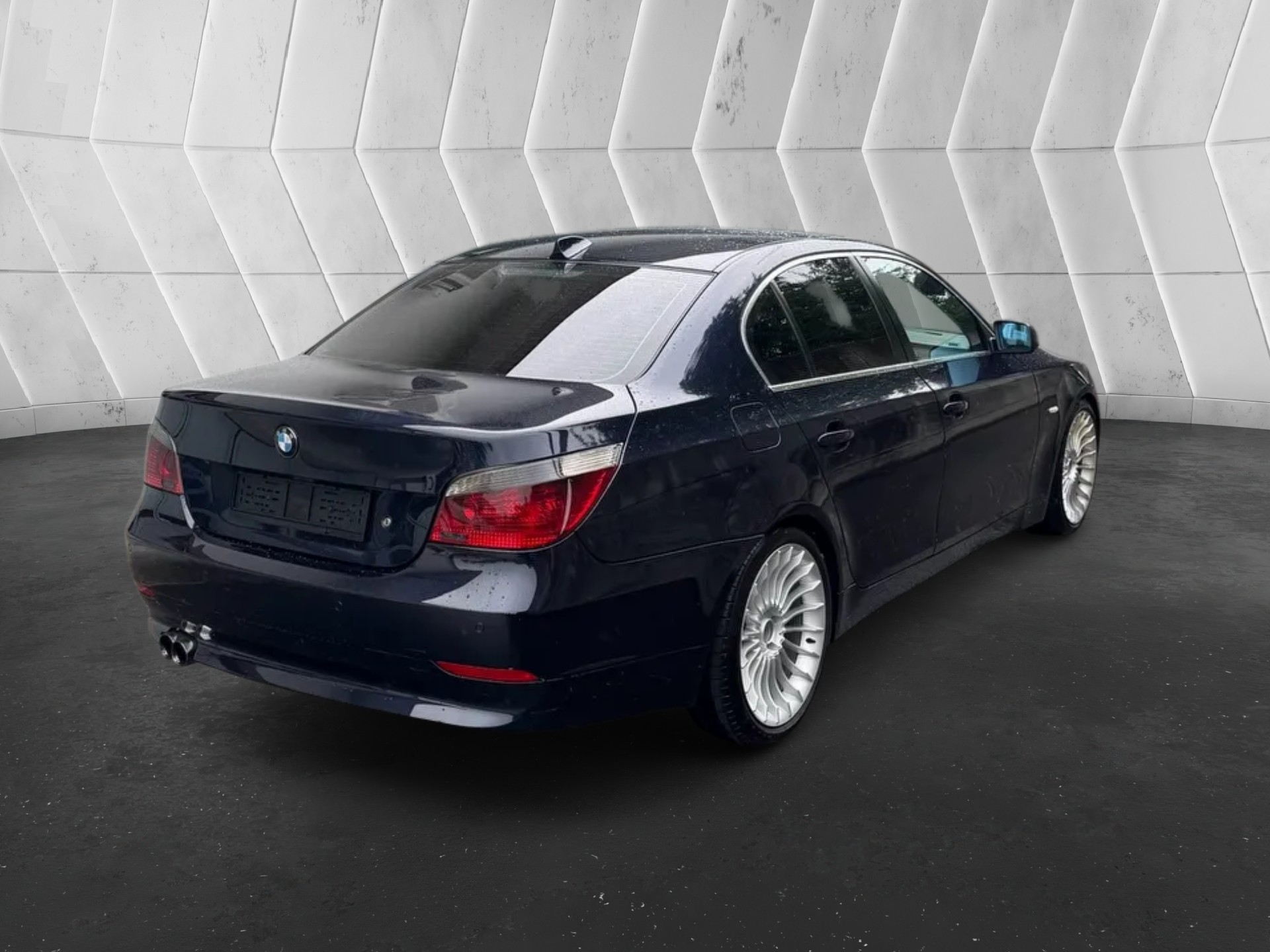 BMW 530d-image-5