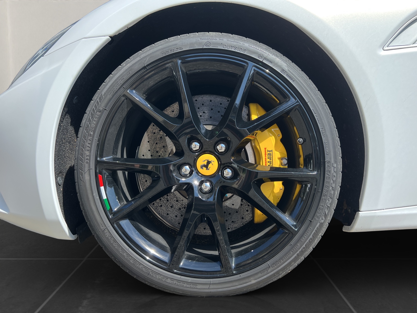 FERRARI California 4.3 V8 Trenta-image-5