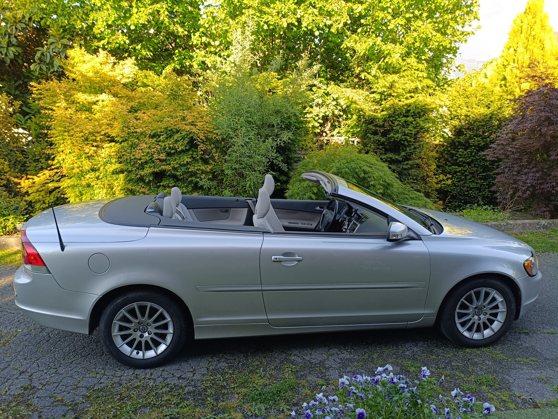 VOLVO 2.0 D 16V Kinetic expertisée-image-1