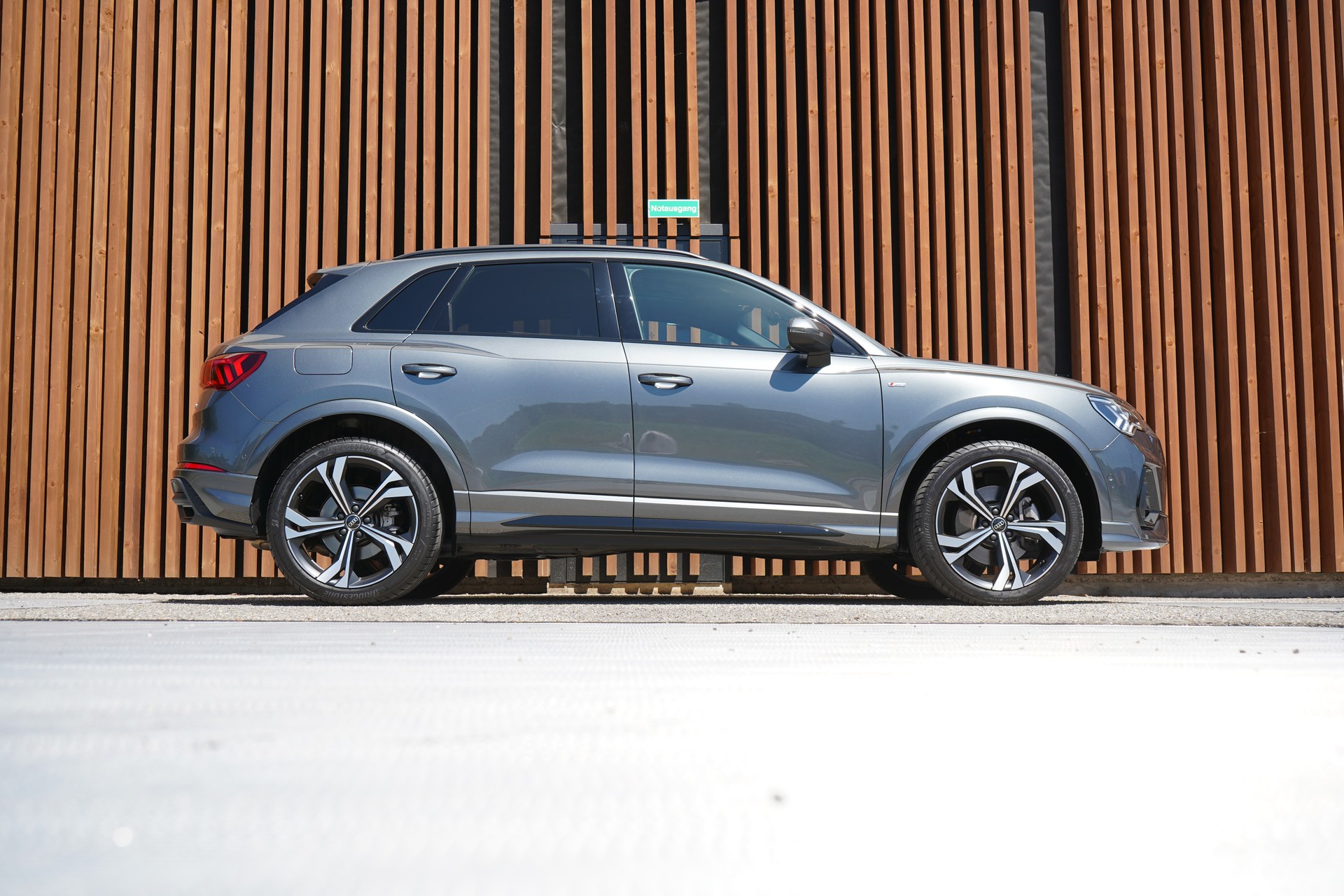 AUDI Q3 SPORTBACK 40 TFSI S LINE BLACK PLUS QUATTRO S-TRONIC l 190 PS-image-0