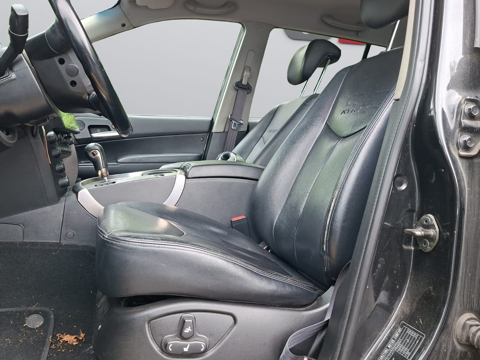 KGM-SsangYong Kyron 270 Xdi 4WD Comfort Automatic-image-9