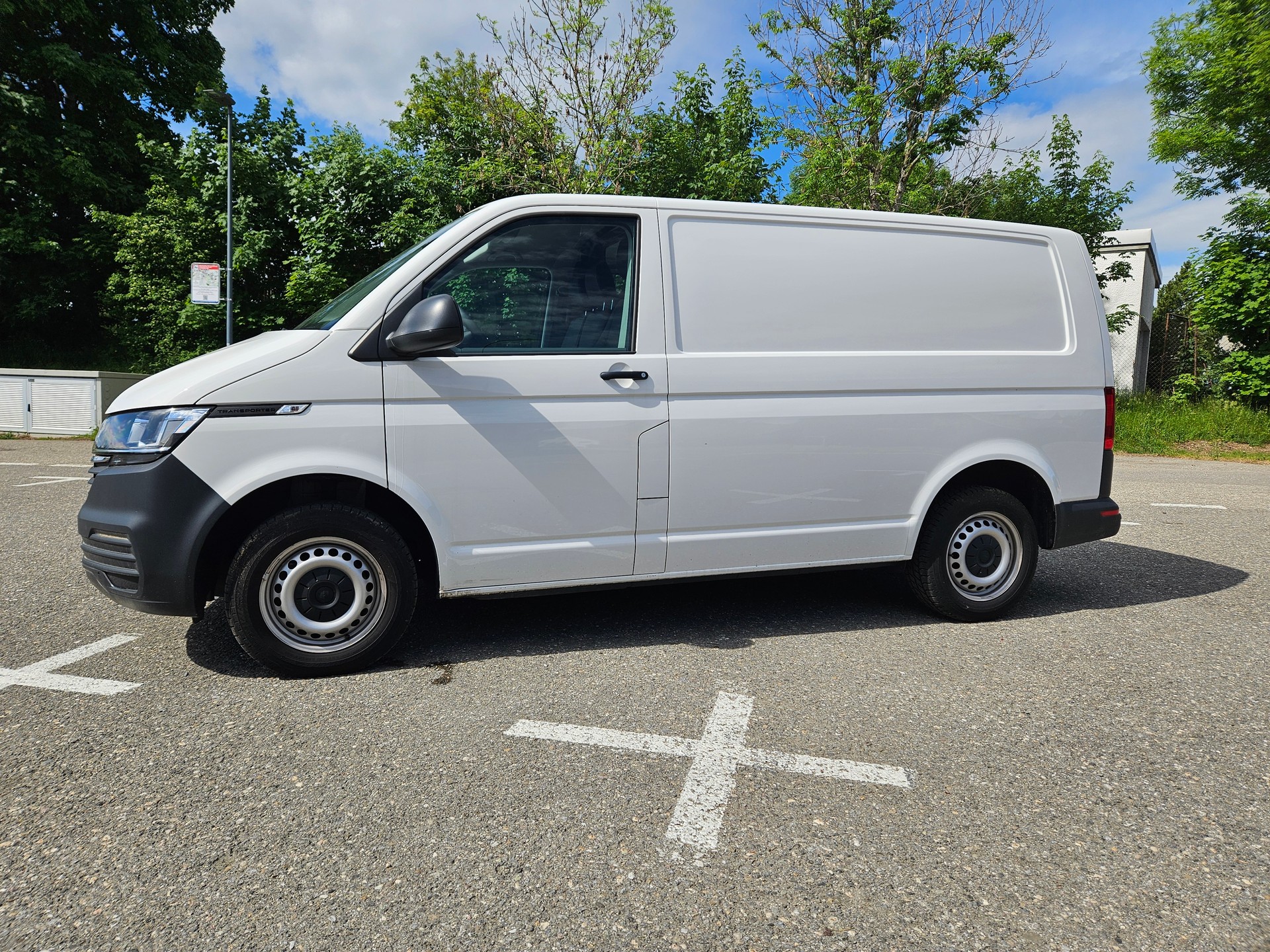VW T6.1 2.0 TDI KLIM 110 PS AB MFK UND SERVICE,SERVICE ET EXPERTISE EFFECTUES-image-1