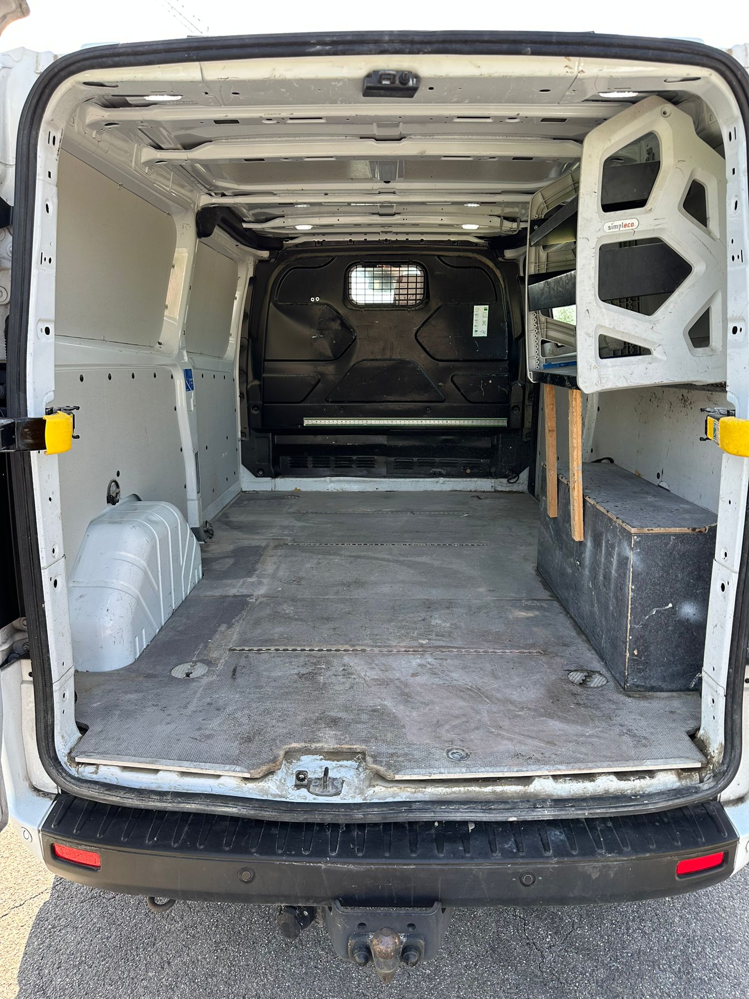 FORD Transit Custom Van 340 L2H1 Trail-image-13