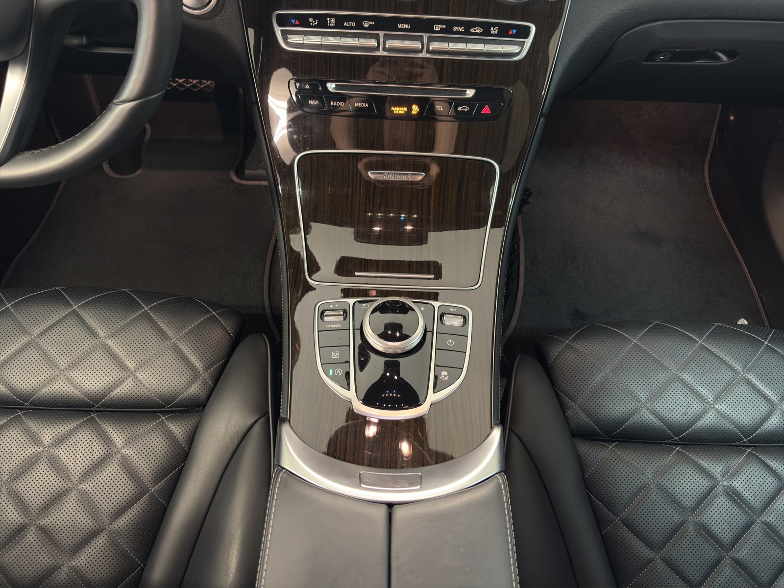 MERCEDES-BENZ GLC 250 AMG Line 4Matic-image-14