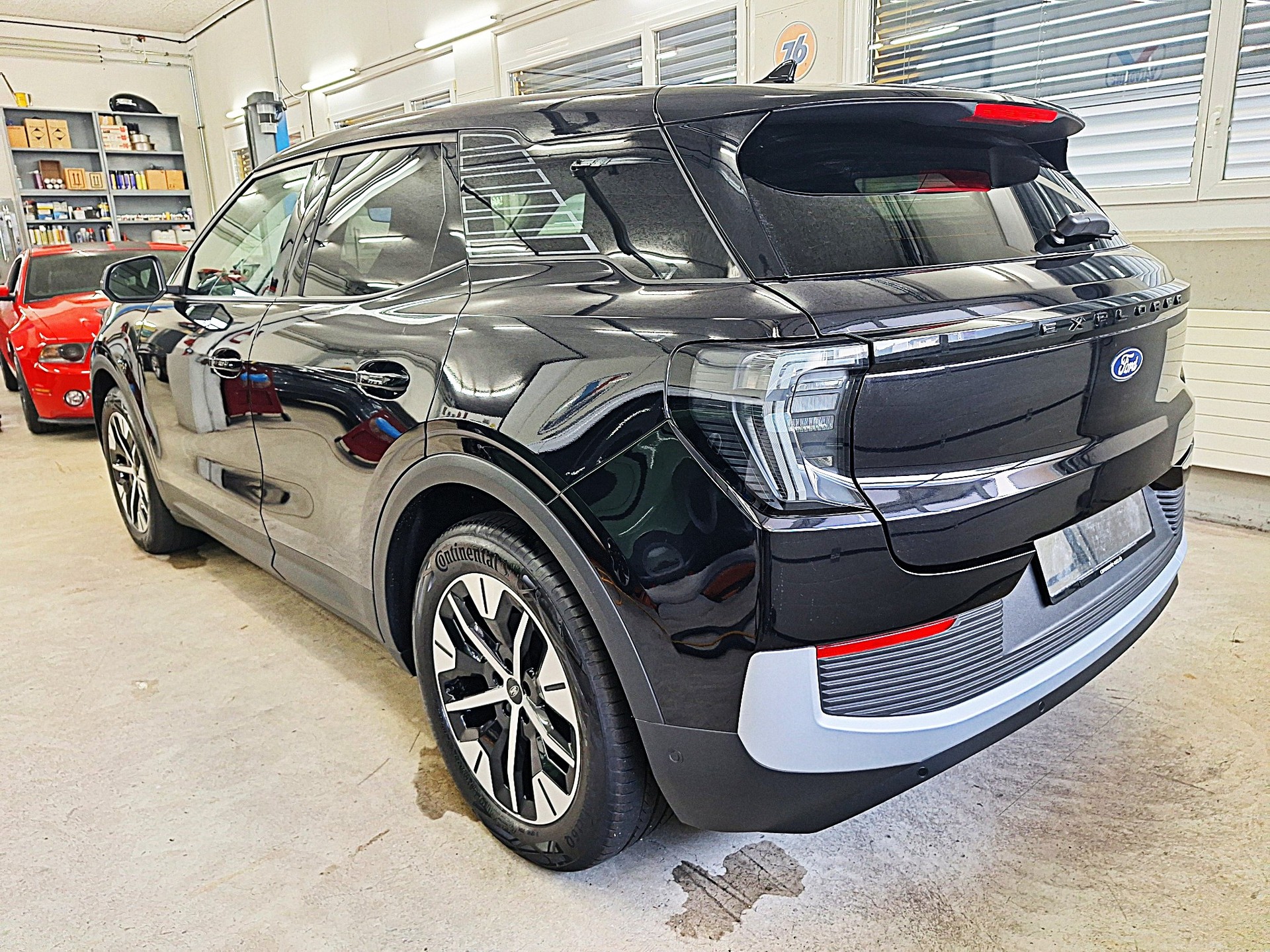 FORD Explorer Elektro 77kWh Extended Rang⚡CH-Auslieferung mit Herstellergarantie bis August 2027 / elektrische Anhängerkupplung⚡-image-6