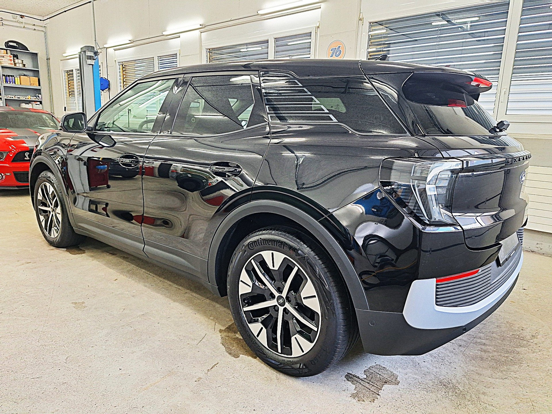 FORD Explorer Elektro 77kWh Extended Rang⚡CH-Auslieferung mit Herstellergarantie bis August 2027 / elektrische Anhängerkupplung⚡-image-5