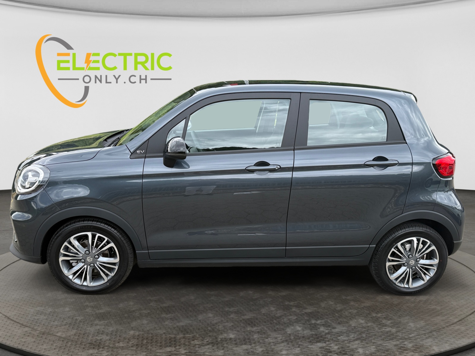 LEAPMOTOR T03 37kWh-showroom-element-1