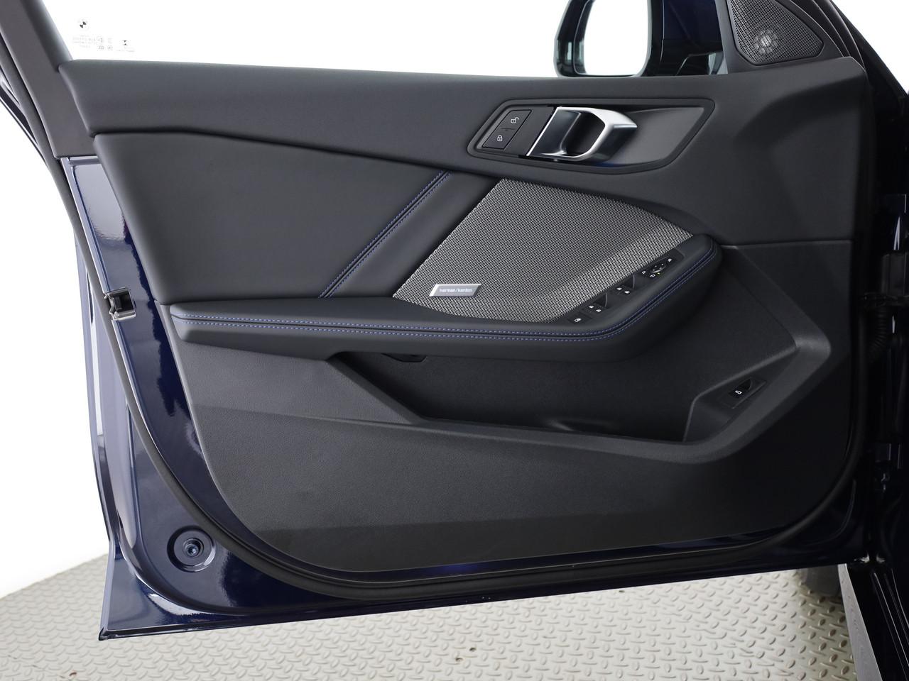 BMW 123 xDrive-image-14