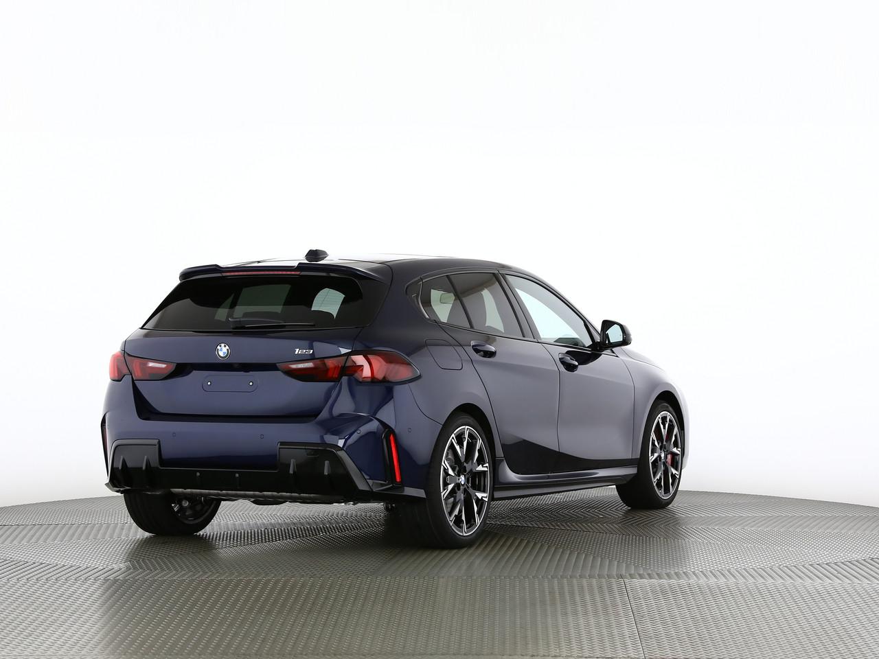 BMW 123 xDrive-image-20