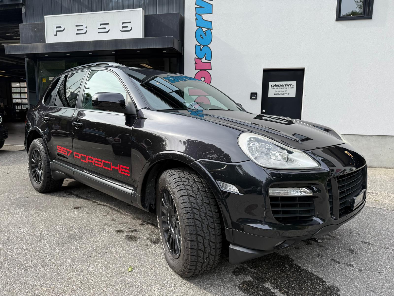 PORSCHE Cayenne Turbo-image-3