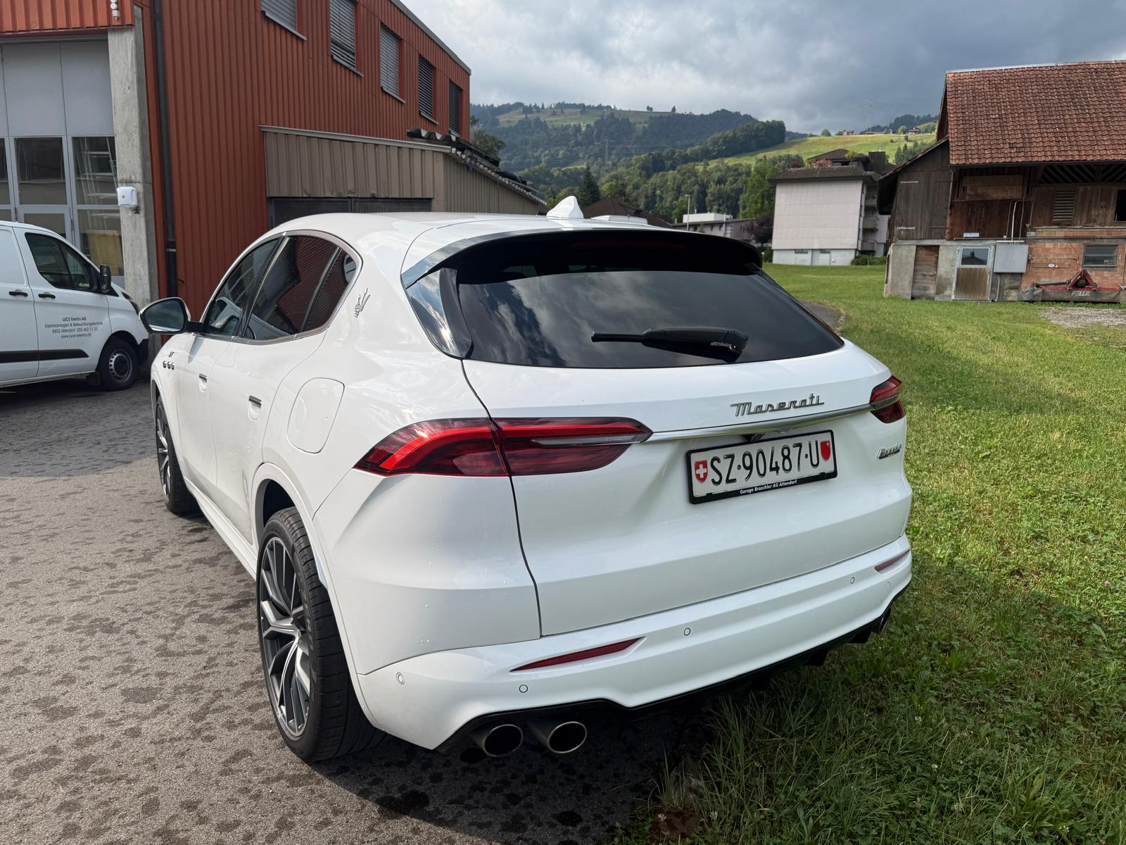 MASERATI Grecale 2.0 MHEV GT Hybrid Automatica-showroom-element-3