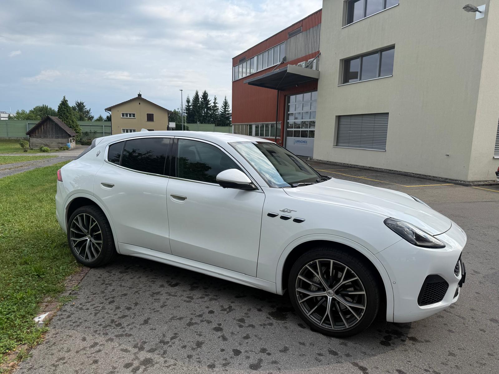 MASERATI Grecale 2.0 MHEV GT Hybrid Automatica-showroom-element-1