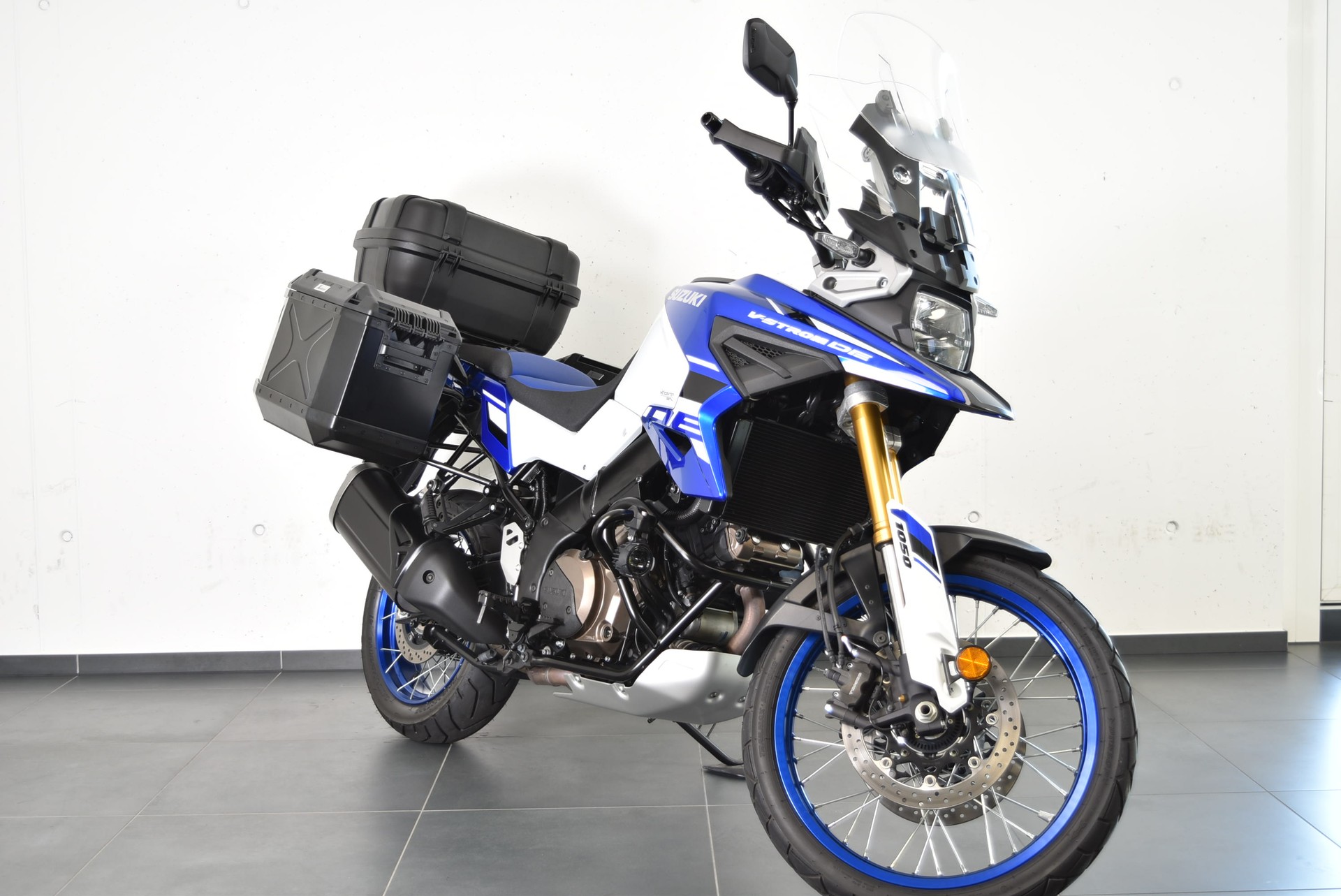 SUZUKI DL 1050-showroom-element-2