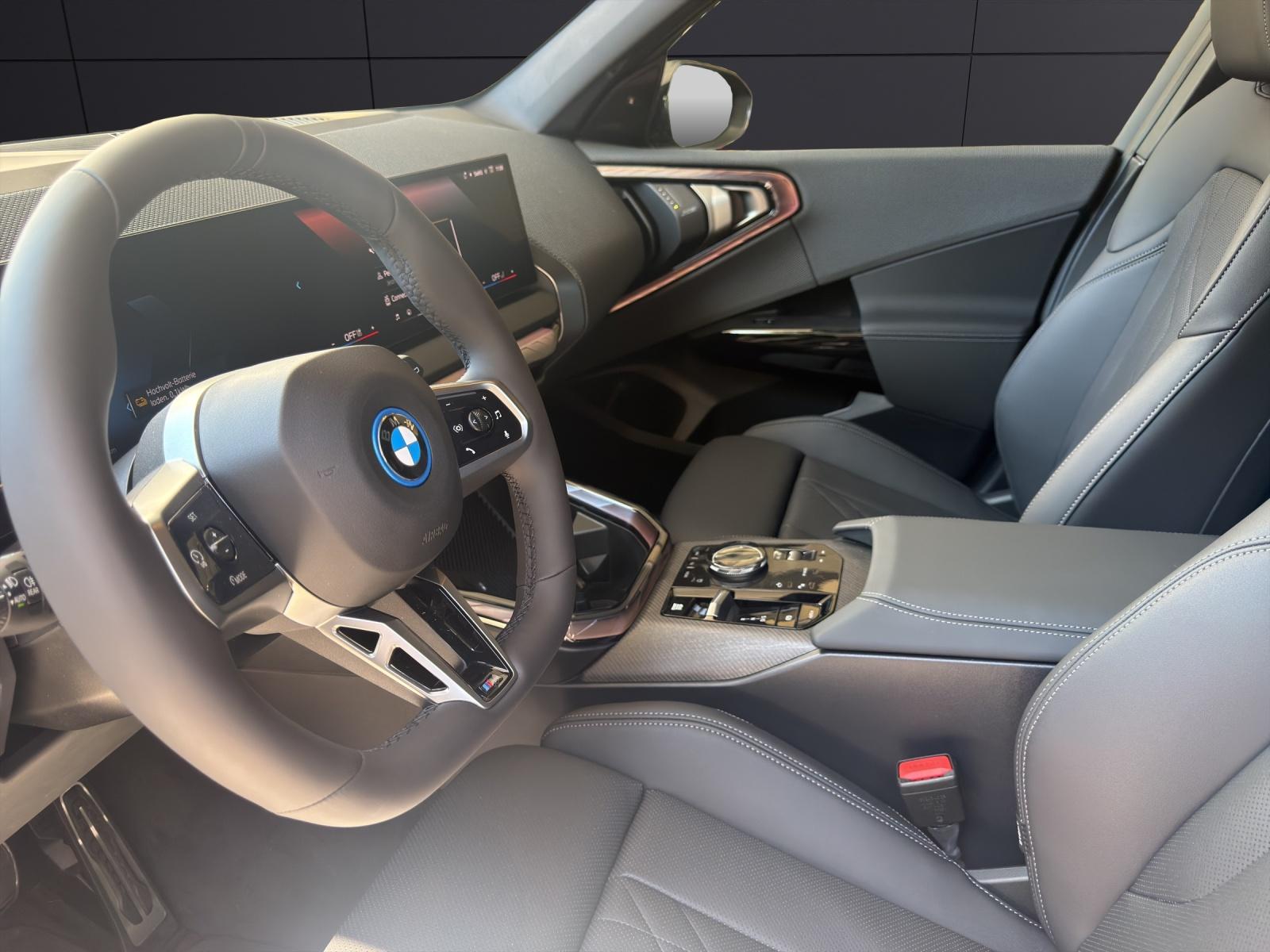 BMW X3 30e xDrive-showroom-element-1