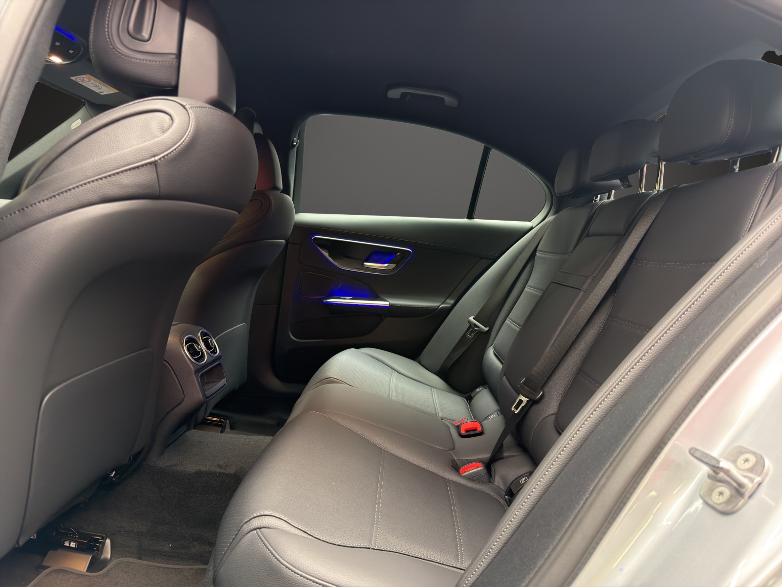 MERCEDES-BENZ C 220 d 4MATIC Limousine Swiss Star-image-9