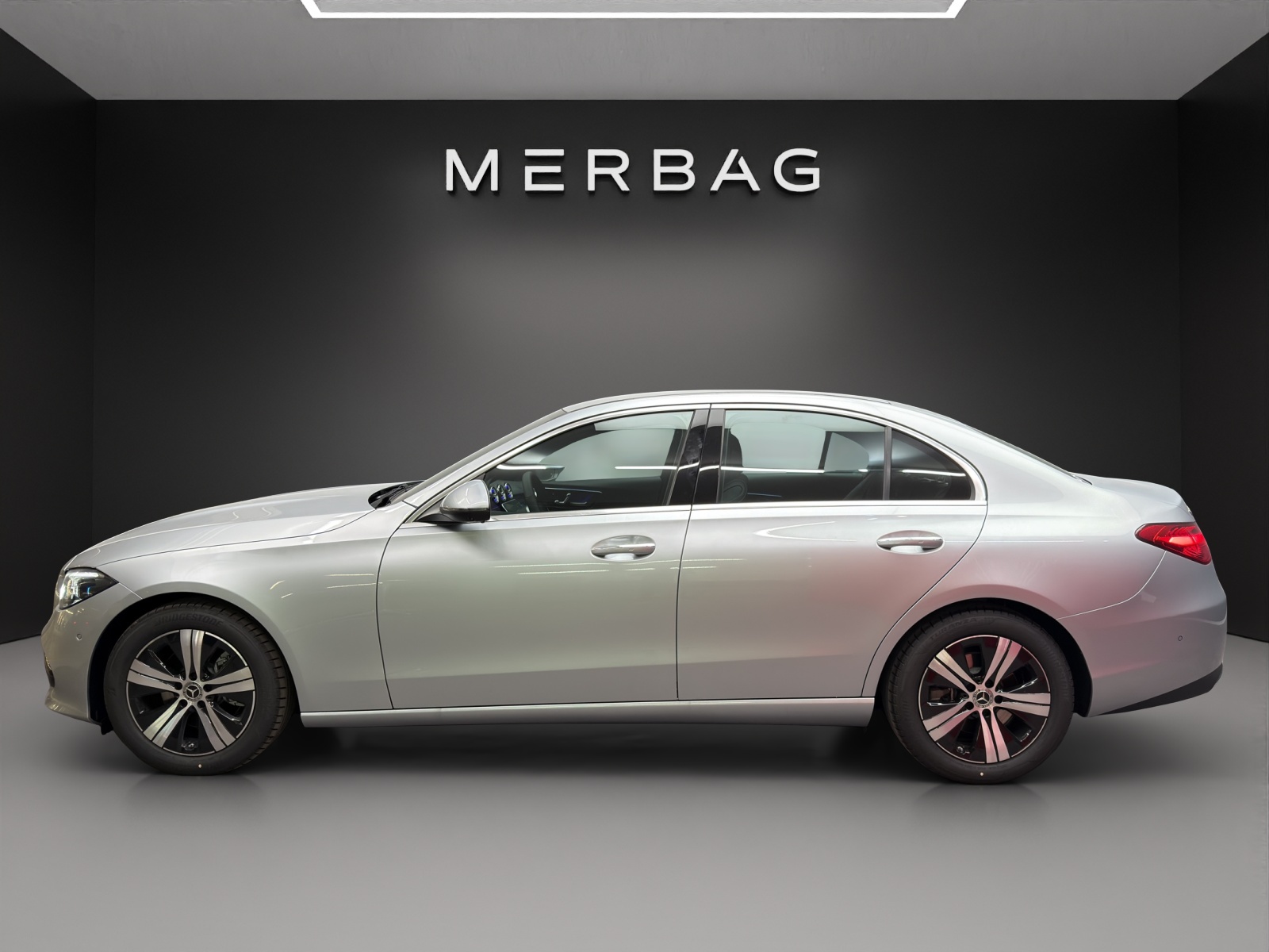 MERCEDES-BENZ C 220 d 4MATIC Limousine Swiss Star-image-2
