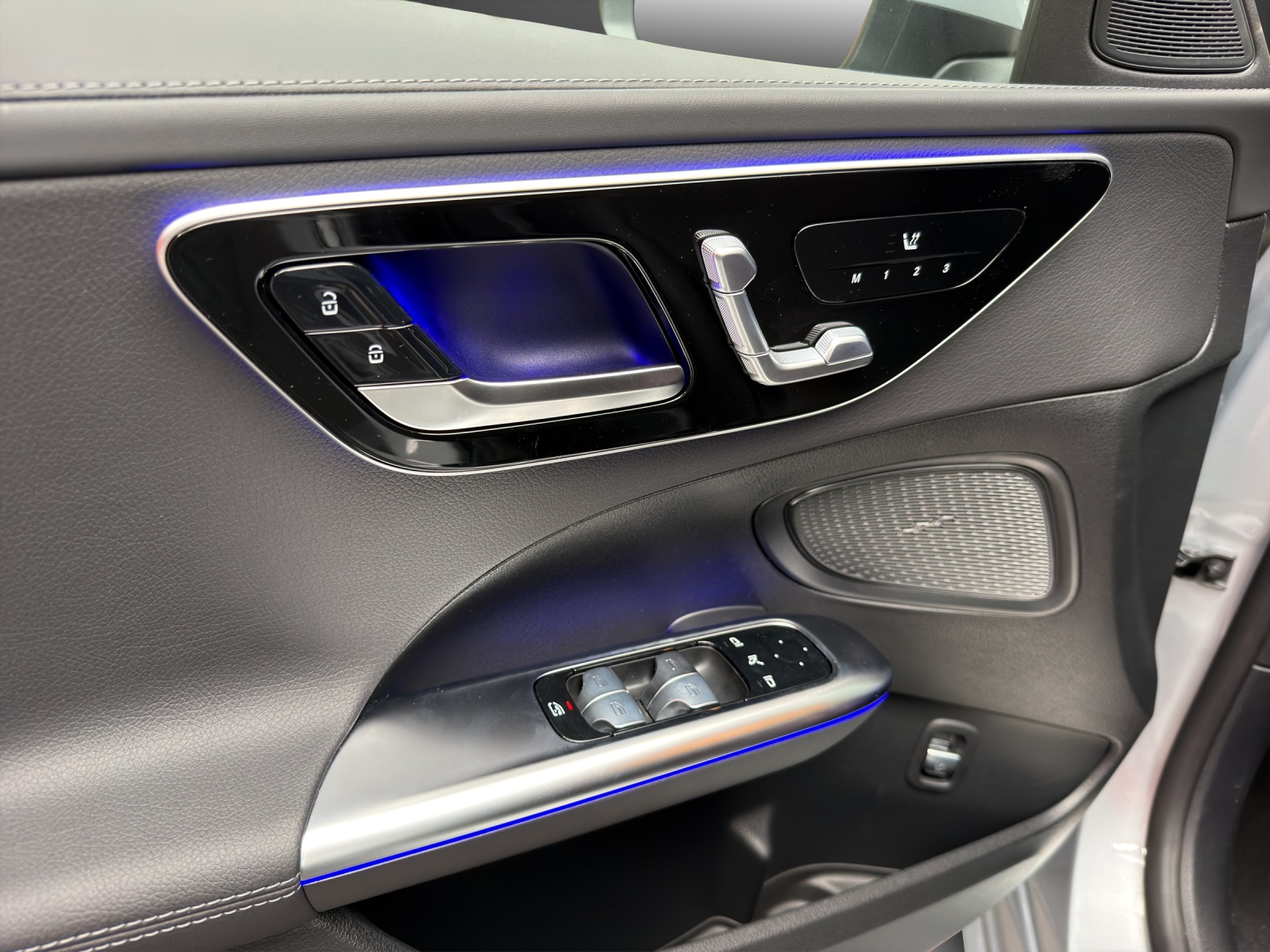 MERCEDES-BENZ C 220 d 4MATIC Limousine Swiss Star-image-11