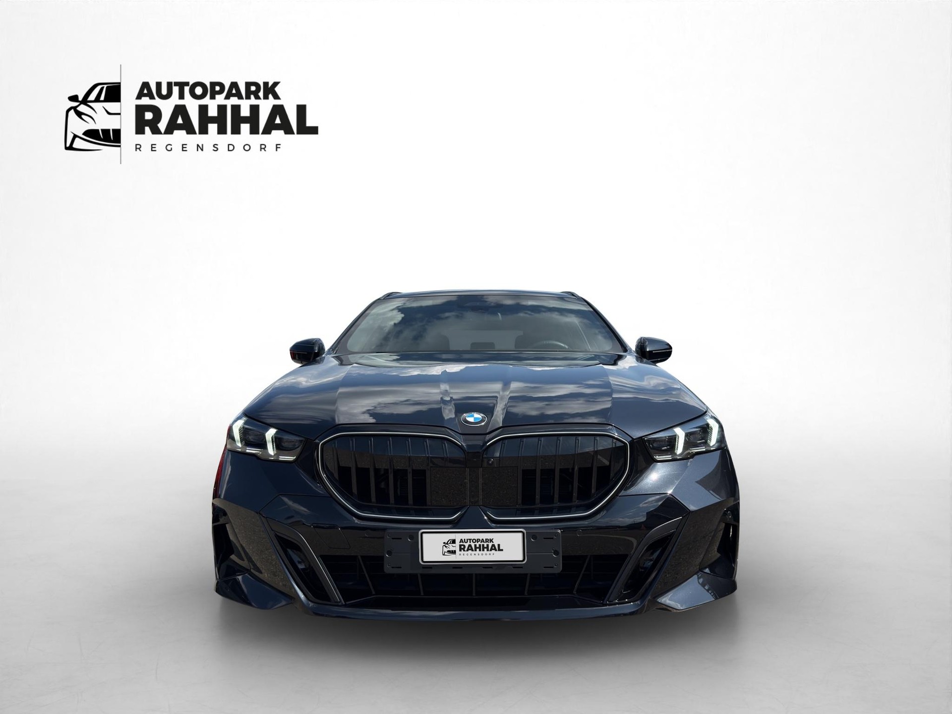 BMW 540d xDrive Touring M Sport Pro * ICONIC GLOW * BELÜFTETE SITZE * AHK *-showroom-element-2