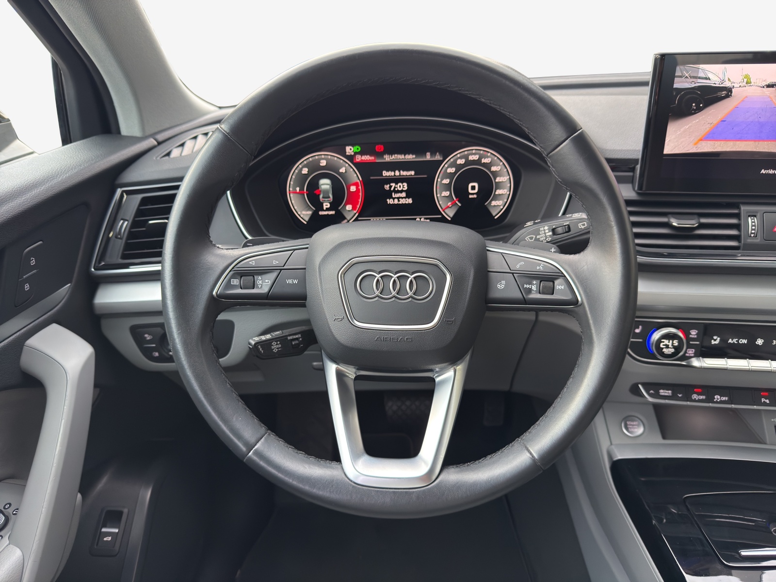 AUDI Q5 40 TDI quattro S-tronic-image-9